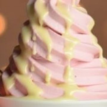 Gelado Soft de Morango com Chocolate Branco
